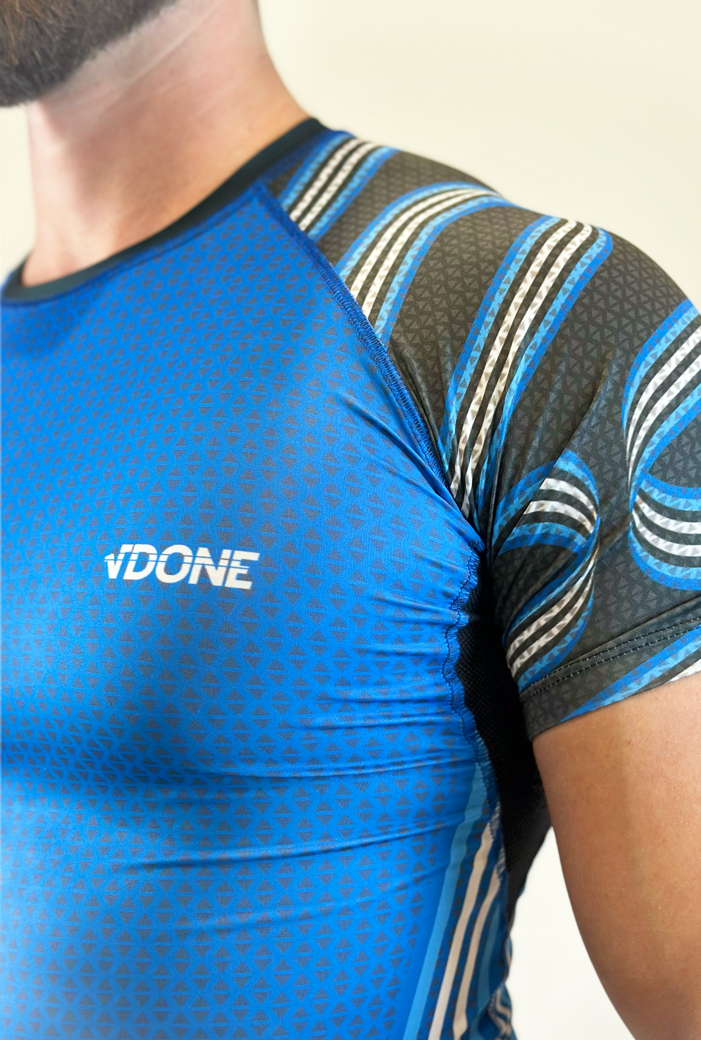 T-shirt Compressor Triangle Blue